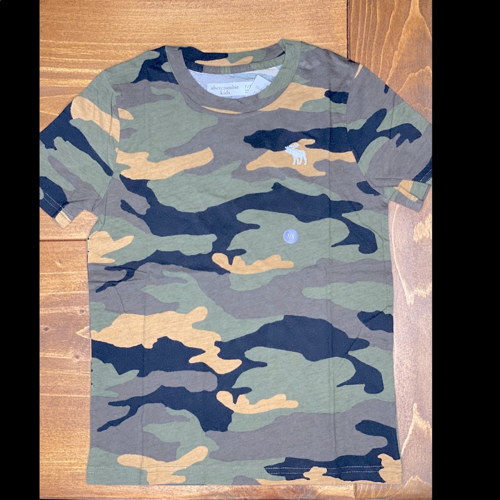 Boys camo tee
